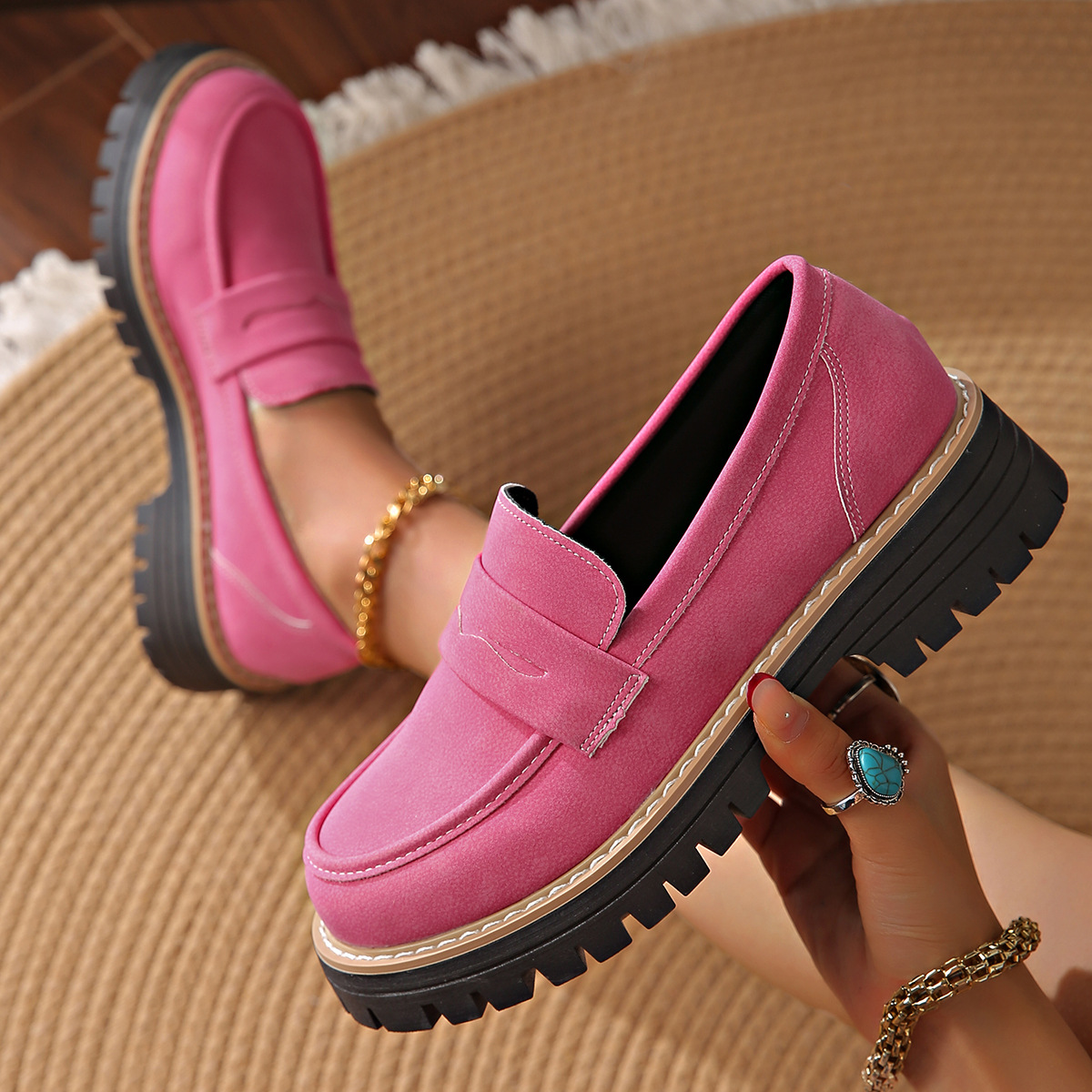 chinese dress ladies Ladies Character Shoes - 3128