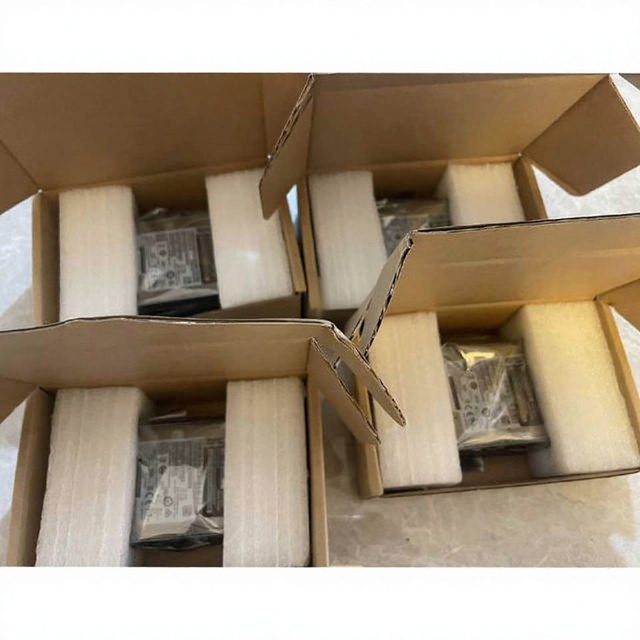 01KP065 Refurbished Internal Server 1TB SAS 2.5'' 12G SSD with Tray-High-Performance Metal 0-Hour Drive