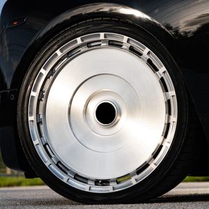 Llanta de rueda forjada de 17, 18, 19, 20, 22 y 24 pulgadas para BMW x5m x4m x3m x7m <span class=keywords><strong>Audi</strong></span> Q2 Q3 Q4 Q5 Q6 Q7 q8 <span class=keywords><strong>q9</strong></span> SQ5 sq2 sq7 sq8 Rolls Royce Wraith - Product Image 1