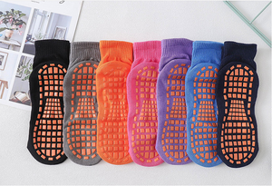 Trampoline Grip Vớ Biểu Tượng Tùy Chỉnh Cho <span class=keywords><strong>S</strong></span>ân Chơi Trong Nhà Cá Nhân <span class=keywords><strong>SOX</strong></span> Nhà Máy Giá Rẻ Giá Bán Buôn - Product Image 6