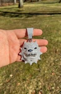 Colgante de Lujo Unisex de Tungsteno con Baño de Plata y Detalles de Diamantes, Diseño de Dibujos Animados Iced Out de Alta Calidad para Raperos de Hip Hop - Product Image 2