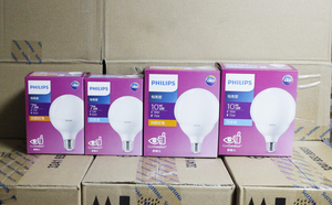 <strong>Philips</strong> LED Globe 929002442109 Constant Brightness LED Bulb Warm White Cool <strong>Daylight</strong> Replacement for Large Bulbs - Product Image 2