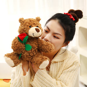 Boneka Beruang Teddy Lucu yang Memegang Mawar di Tangan, Boneka Kartun, Hadiah Liburan, Mainan Mesin Cakar Mini, Mainan Murah - Product Image 6