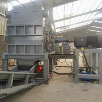 Broyeur industriel pour métaux ferreux (cuivre, fer, aluminium) et déchets organiques solides avec composant moteur central