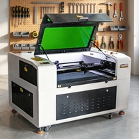 Produits de vente chaude 7050 graveur laser CO2 de haute précision et coupeur-refroidissement par eau Ruida Control CNC bois/verre non métallique