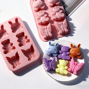 Stampo in Silicone Riutilizzabile a 6 Cavità con Forme di Animali Diverse per Cioccolato, Caramelle Gommose, Torte, Dessert e Resina - Product Image 3