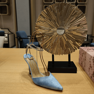 Mules Jimmy con Tacón de Cristal Degradado Brillante y Cadena en el Tobillo, Zapatos de Tacón de Aguja con Punta Puntiaguda para Eventos Especiales - Product Image 1