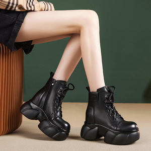 חורף נשים מגפי עור אמיתי בגודל קטן העקב גבוה 8 ס "מ + טריז גובה קצר-הגדלת הבוהן פלטפורמה - Product Image 1