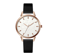 Montre pour femme à fleurs gravées de bonne qualité