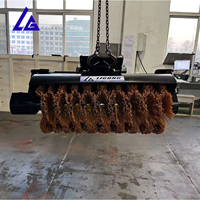 Brosse de balayeuse hydraulique pour excavatrice pour le nettoyage des surfaces en asphalte et en béton, largeur de travail optionnelle de 1500 mm, OEM