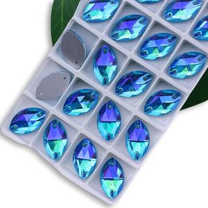 Vente flash : strass en <span class=keywords><strong>verre</strong></span> à dos <span class=keywords><strong>plat</strong></span> avec trou, couleur AB, à coudre, pour vêtements <span class=keywords><strong>de</strong></span> mariage, robes <span class=keywords><strong>de</strong></span> soirée, chaussures - Product Image 5