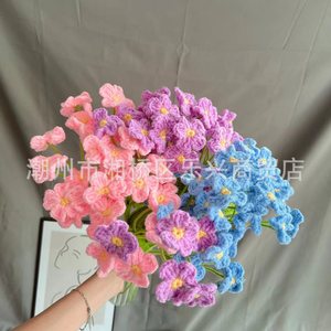 Produit fini, bouquet de fleurs en laine tissée à la main Myosotis Sylvatica, prêt à l'emploi, cadeau gratuit pour petit ami ou petite amie - Product Image 2