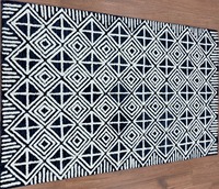 Handgefertigter Waschbarer Handgetufteter Marineblauer Blumenteppich Modernes Geometrisches Muster Weicher Premium-Teppich Schlafzimmer Wohnzimmer Stilvolles Zuhause