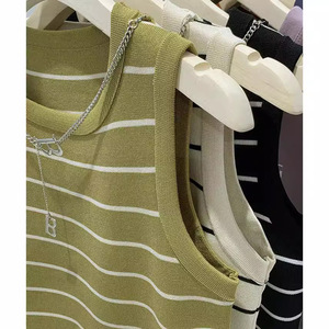 Summer New Sweater Literary Retro Women's Casual Pullover Small Vest Design Wholesale Short Length (Ne contient pas de collier) - Product Image 3