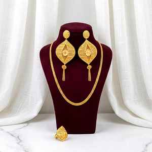 Everton Jewellery Women's 24K Gold Plated Necklace Earrings Ring Set Classic Flower Design Wedding Jewelry - Product Image 1