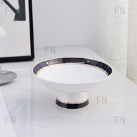 Ensemble de bols à dîner de style luxueux au design classique avec bord doré, plusieurs tailles, en porcelaine fine, assiettes profondes rondes en céramique