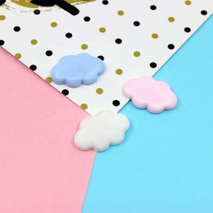 Cabujón de resina mini multicolor con palabras pintadas en forma de nube, bonito y artesanal, para decoración de juguetes infantiles y espaciadores de habitación - Product Image 2
