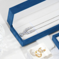 Boîte d'emballage en flanelle personnalisée avec logo pour bijoux, avec doublure en éponge pour collier, bracelet, boucles d'oreilles, bague - Boîtes rigides