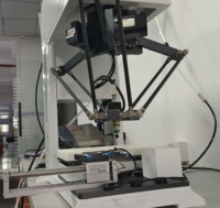 Alimentador de Piezas en Miniatura Basado en Robot Delta para una Colocación sin Errores de Componentes Pequeños de Semiconductores, Caucho y Plástico