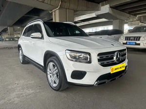 Mercedes-Benz <span class=keywords><strong>GLB</strong></span> 2022 Facelift 180 Progressive 1.3T 136 CV 7DCT SUV de Alta Calidad, Pintura Original, 32.000 km, Coche Usado en Venta - Product Image 3