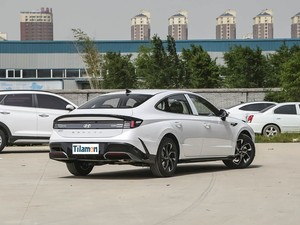 Sonata 2024 Benzina Trasmissione Automatica 1.5T Edizione Air Pro Max 5 Posti LED <span class=keywords><strong>Auto</strong></span> Usata - Product Image 4