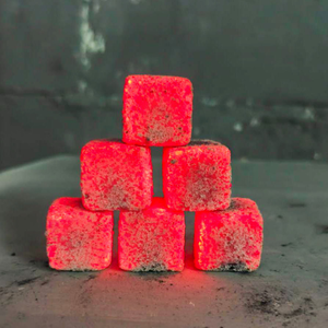 Charbon de coco 100 % naturel pour chicha et narguilé, qualité supérieure, en forme de cube, faible teneur en cendres - Product Image 1