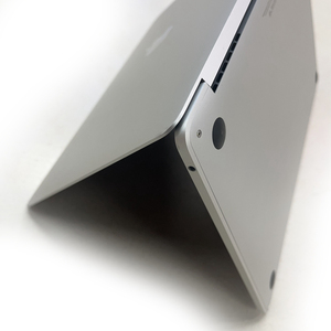 Venta al por Mayor de Computadoras Portátiles Usadas de Segunda Mano, MacBook Pro de 13 Pulgadas, Disponibles en Stock - Product Image 2