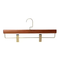 Porte-manteau pour vêtements bon marché Cintre en bois pour enfants avec clip Cintre de luxe