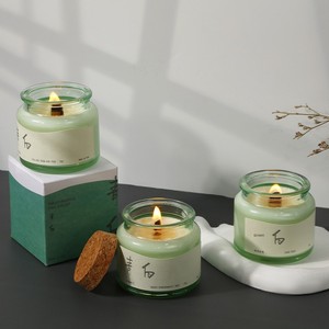 Bougie d'aromathérapie souvenir semi-artisanale transfrontalière, faite à la <span class=keywords><strong>main</strong></span>, à base de bois, avec bouchon en liège et coupe verte - Product Image 1