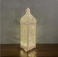 Lanterne marocaine en métal, porte-bougie vintage, lanterne en fer ajourée sculptée, décoration d'intérieur, centre de table, décoration de mariage et de festival