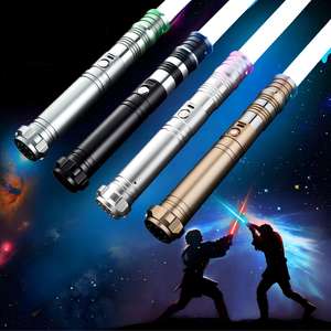 USA Vente en gros <span class=keywords><strong>sabre</strong></span> <span class=keywords><strong>laser</strong></span> lumineux à double poignée en métal avec changement <span class=keywords><strong>de</strong></span> couleur RVB <span class=keywords><strong>sabre</strong></span> pixel jouet épée <span class=keywords><strong>laser</strong></span> duel avec effet <span class=keywords><strong>combat</strong></span> flash - Product Image 1