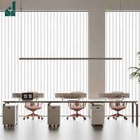 Poste de travail de bureau haut de gamme au design italien avec poutre fonctionnelle et armoire mobile, bureau blanc moderne pour centre d'appels