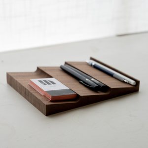 Bandeja de valet de nogal, organizador de escritorio mínimo con portalápices, organizador de escritorio de madera para escritorio de oficina, soportes y estantes de almacenamiento - Product Image 2