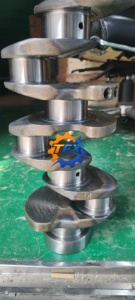 Pièces OEM pour excavatrices PC60-3 PC60-5 PC60-6 PC60-7 PC60-8 PC70-8 PC120-5 – Vilebrequin 4D95 4D95L 4D95LE - Product Image 2