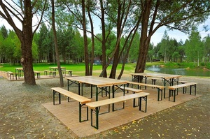 Juego de mesa de cerveza plegable al aire libre de diseño tradicional con marco de acero de madera personalizado de 3 piezas para parques y patios - Product Image 2