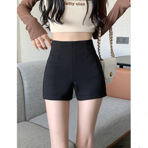 Noir taille haute élastique Sexy décontracté Shorts pour femmes 2023 automne nouveau Style couleur unie polyvalent hanche couvrant pantalon à la mode - Product Image 5