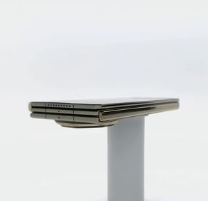 สมาร์ทโฟน Mate XT Ultra Thin Tri Foldable จอแสดงผลขนาดใหญ่แบบขยายได้ กล้องระดับพรีเมียม ชาร์จเร็ว แบตเตอรี่ใช้งานได้ยาวนาน - Product Image 4