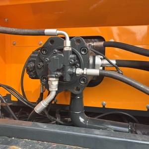 Excavadora Usada Hyundai 300LC-9S de 30 Toneladas a Bajo Precio, Hyundai 300, Hyundai 300LC-7S Hidráulica, Excavadora HYUNDA 300LC-9S con Certificación CE/EPA en Venta - Product Image 5