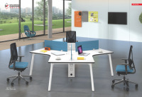 Bureau de travail modulaire pour 4 personnes, poste de travail moderne pour le personnel avec structure en métal robuste, mobilier commercial, table d'ordinateur