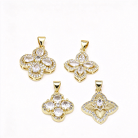 Collier Pendentif Floral en Zircon pour Femme, Style Léger et Luxueux, Chaîne O 45cm, Usage Quotidien, Fourniture de Bijoux en Gros