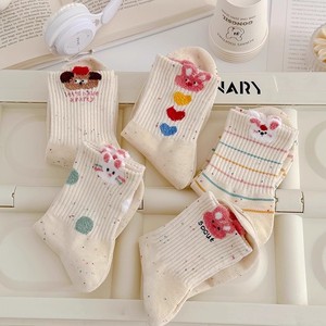 Women's Crew Socks Solid Color Polyester Breathable Sweat-Absorbing Casual Mid-Calf Socks With Cartoon Bunny Design - Product Image 3