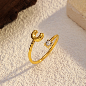 Anillo Moderno Personalizado con Iniciales, Chapado en Oro de 14K, Acero Inoxidable, Letras de la A a la Z, Ajustable, Duradero y Hermoso para Mujer - Product Image 1