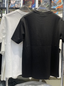 T-shirt Goodspeed con Grafica Teschio, Stampa Cosmica Vibrante e Strass Scintillanti, Stile Streetwear Audace in Bianco e Nero - Product Image 3