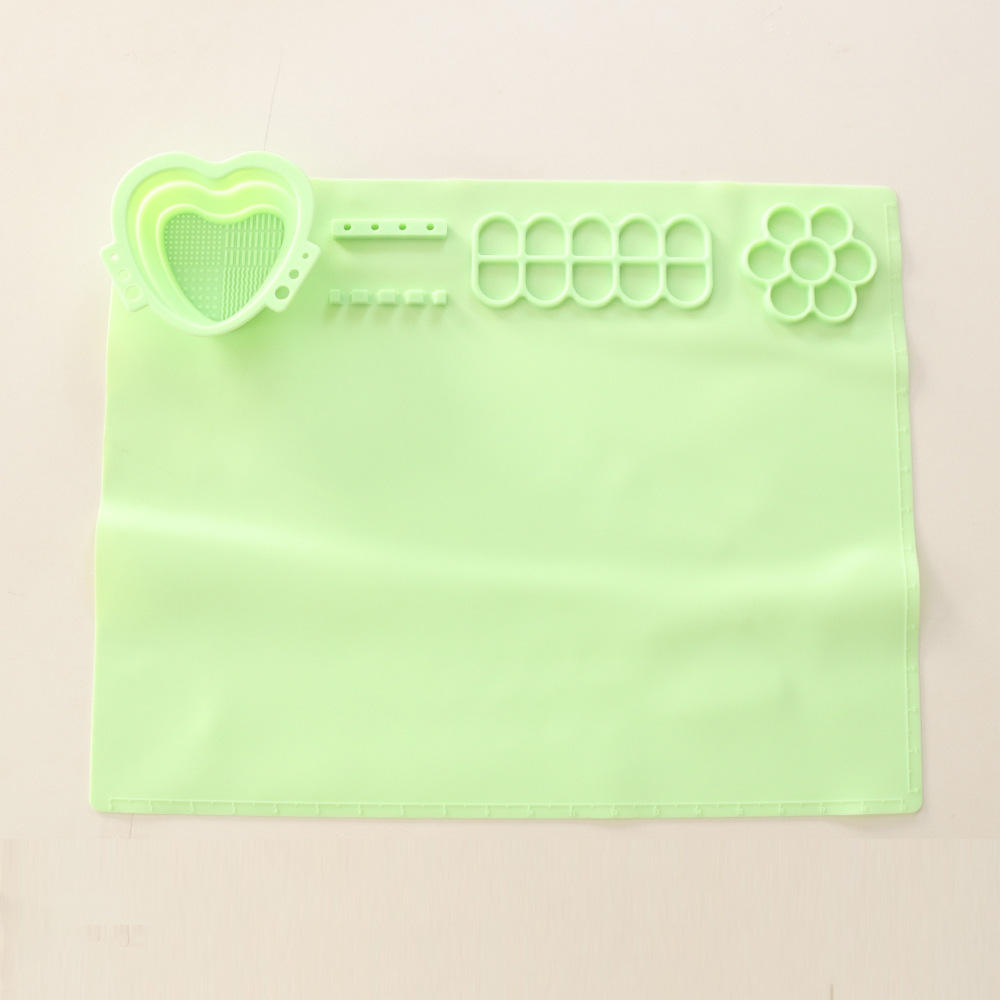 สีเขียว