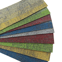 Dalles de moquette antidérapantes pour bureaux commerciaux 25x100cm, tapis modulaire à boucles rayées pour réception d'hôtel, location de maison, chambre