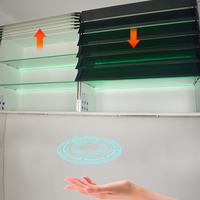 Armoire de cuisine murale relevable en verre avec volets intelligents et système de rangement à volets roulants