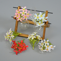 Guirlande de fleurs de lys en soie artificielle, style moderne, faite à la main, décoration de gâteau, fête à domicile, mariage, fête des mères, respectueuse de l'environnement
