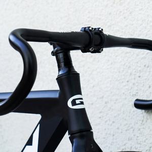 Bicicletta Grigia 700C a Scatto Fisso, <span class=keywords><strong>Bici</strong></span> <span class=keywords><strong>da</strong></span> Strada a Velocità Singola in Lega di Alluminio con Set di Ruote a 3 Razze in Fibra di Carbonio - Product Image 4