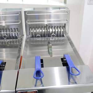 Freidora Eléctrica Comercial con Doble Tanque y Construcción de Acero Inoxidable para Uso en Cocina - Product Image 3