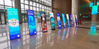 Transtech LED PosterV3 P2.5 Pixel Pitch Full Color Indoor Mobile Mounting IP54 LED Digital Signage Display